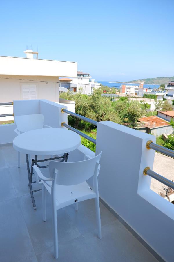 Iljo Apartments Ксамил Екстериор снимка