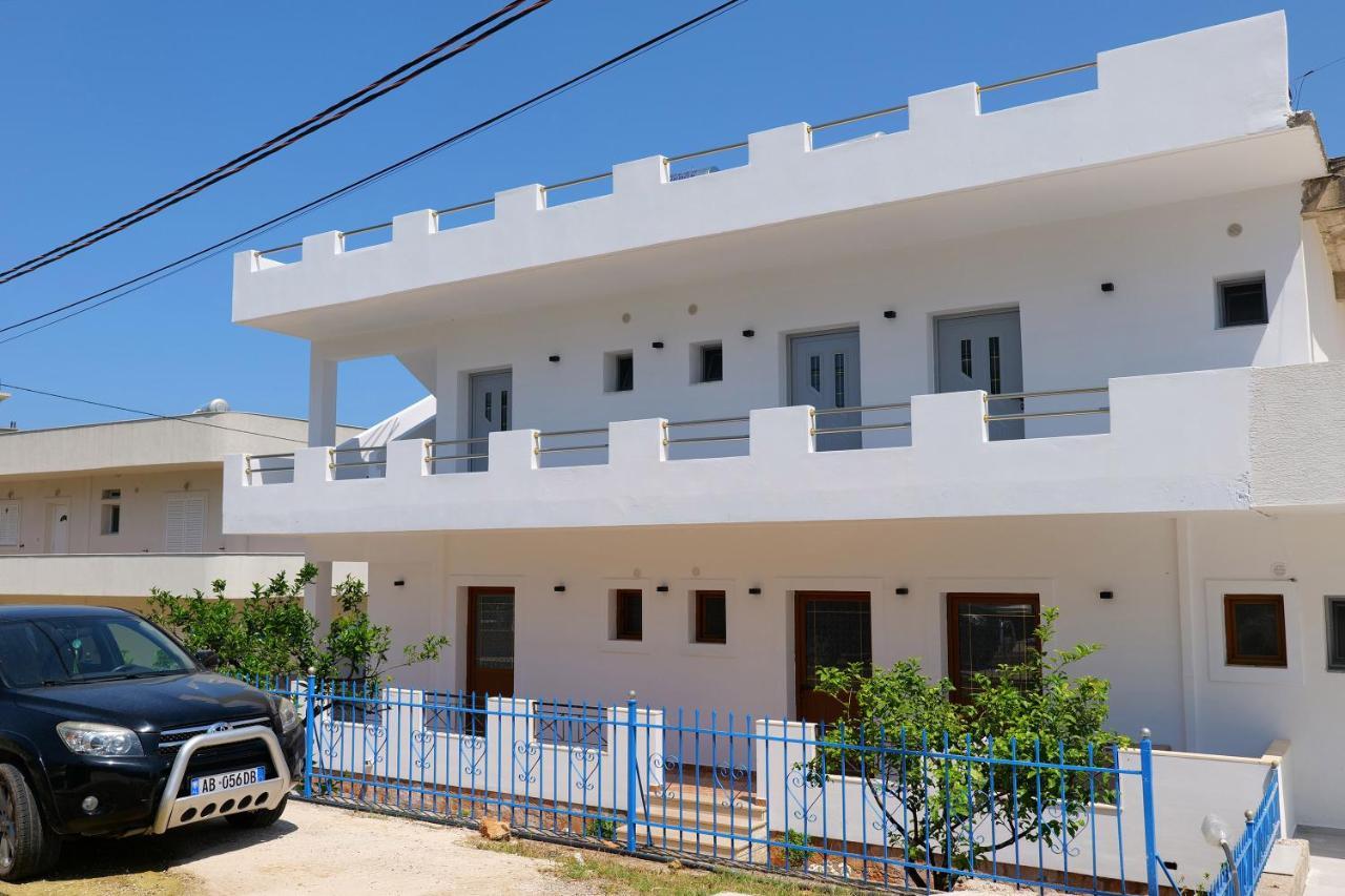 Iljo Apartments Ксамил Екстериор снимка